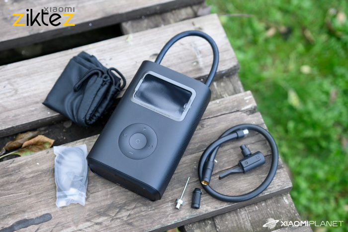 پمپ باد شارژی شیائومی مدل Xiaomi Portable Electric Air Compressor 2 Pro مناسب خودرو، موتور، دوچرخه و توپ با فشار بالا و نمایشگر دیجیتال